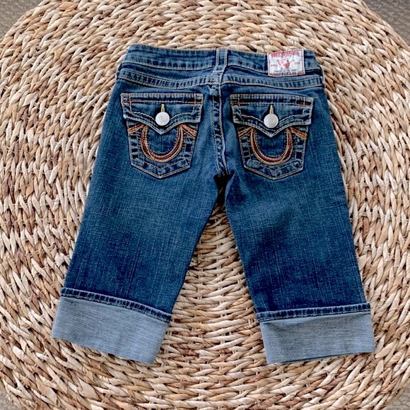 True Religion Rainbow Sophie Cuffed Bermuda - Picture 1 of 11